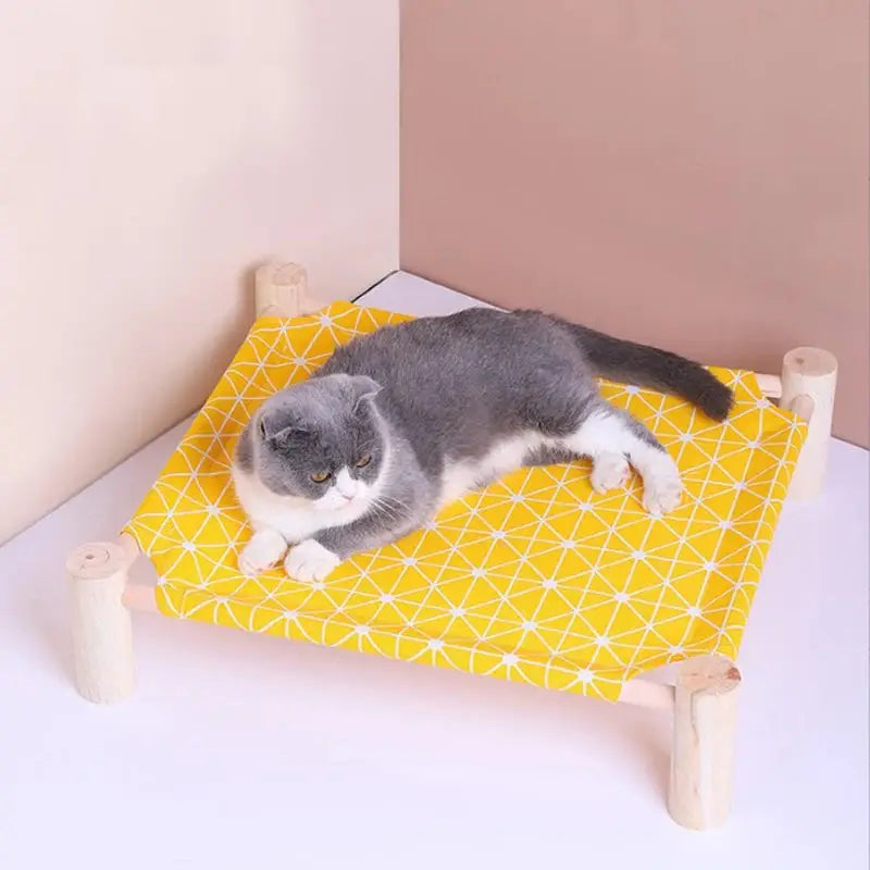Elevated Pet Marching Bed with Removable Breathable Mat for Dogs & Cats