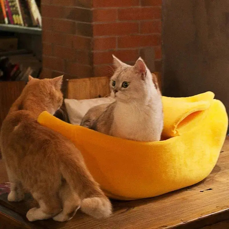 Cozy Banana Pet Bed: Soft Plush Winter Warm Nest Cushion for Cats & Dogs
